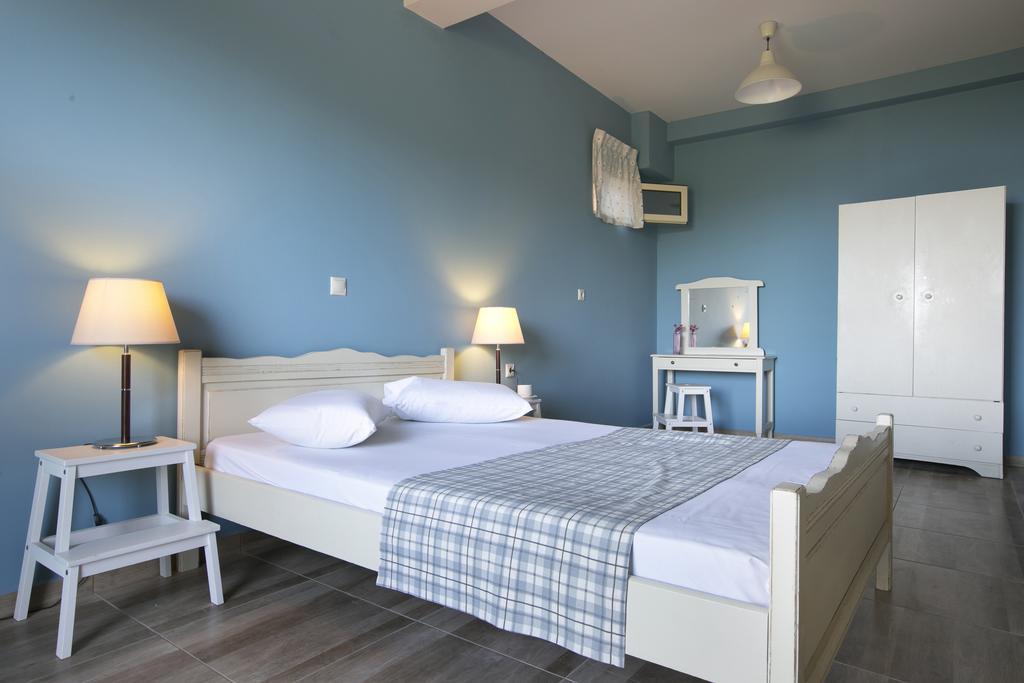 Irilena Studios And Apartments Lassi  Chambre photo