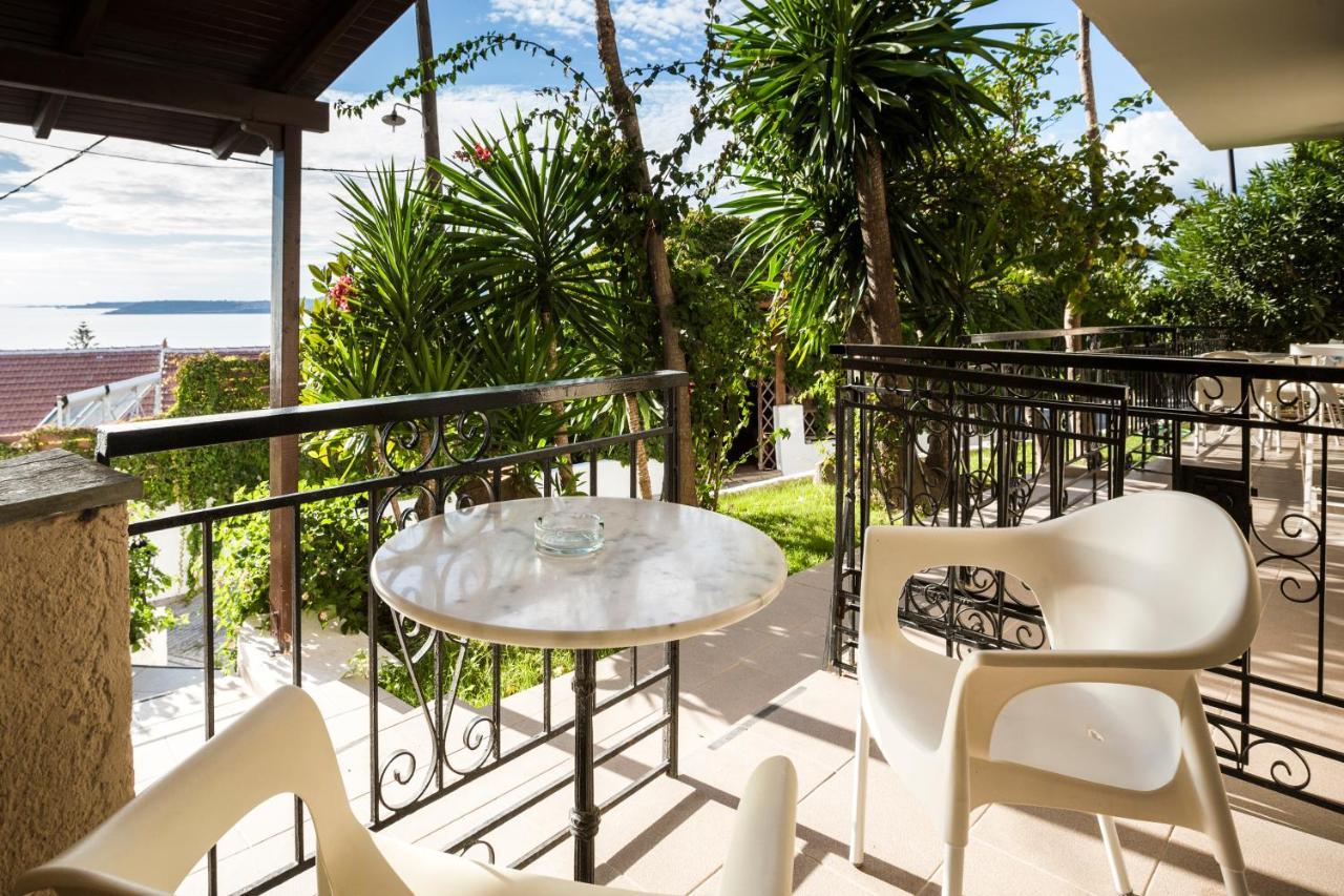 Irilena Studios And Apartments Lassi  Chambre photo