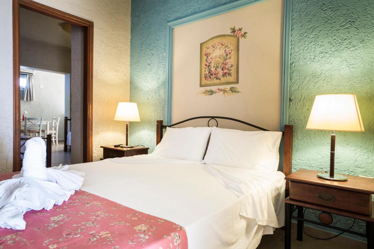 Irilena Studios And Apartments Lassi  Chambre photo
