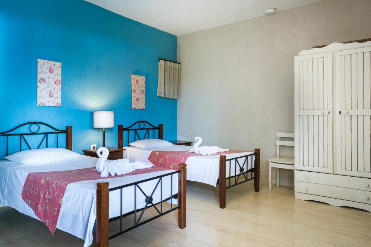 Irilena Studios And Apartments Lassi  Chambre photo